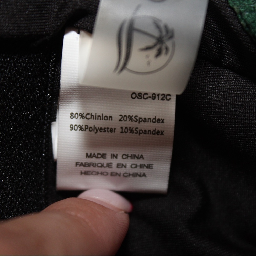 CUPSHE Dark Green Ruffle One Piece Swimsuit Ribbed - Picture 5 of 8